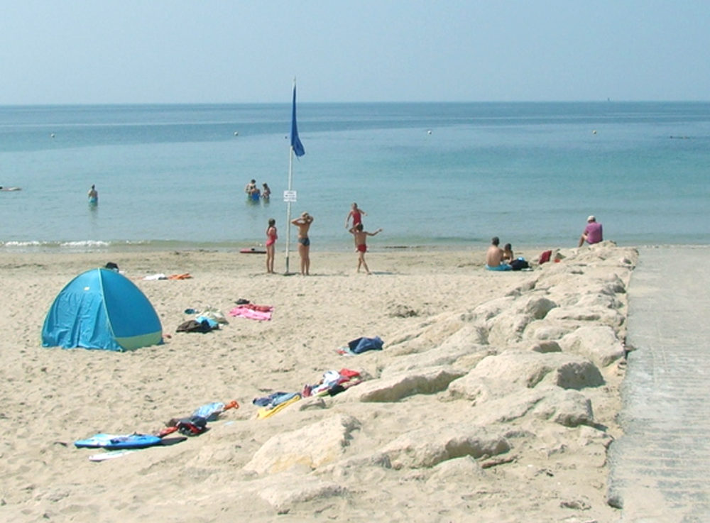 the sandy beaches of La Couarde