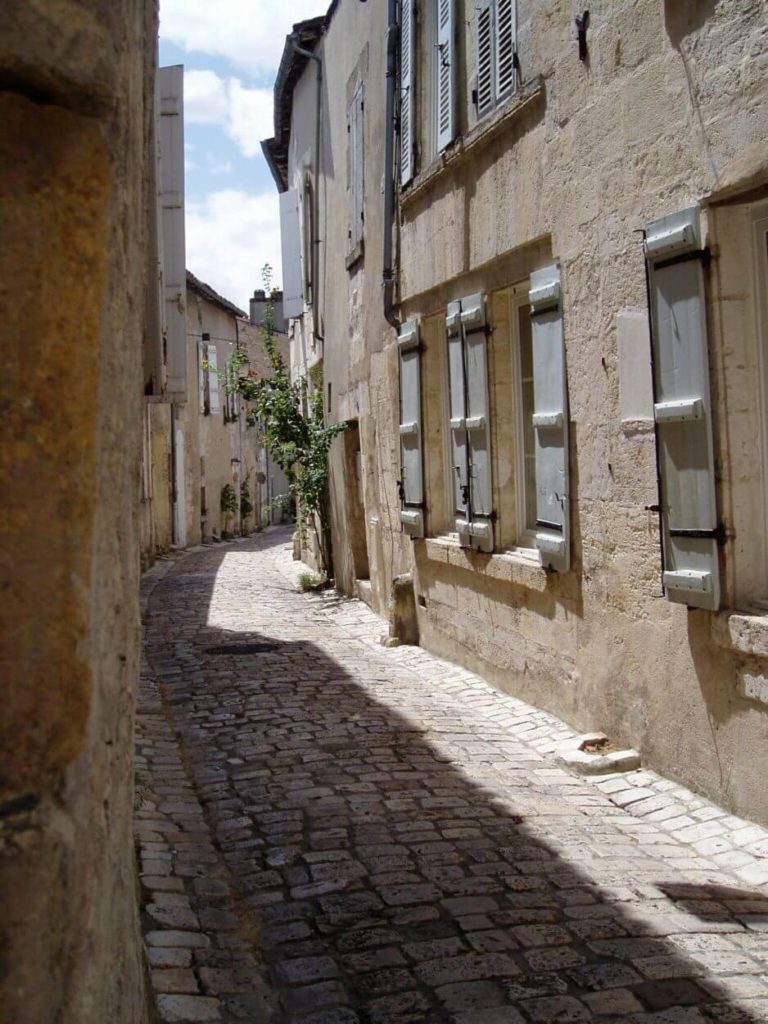 Alley of the ancient town of Cognac